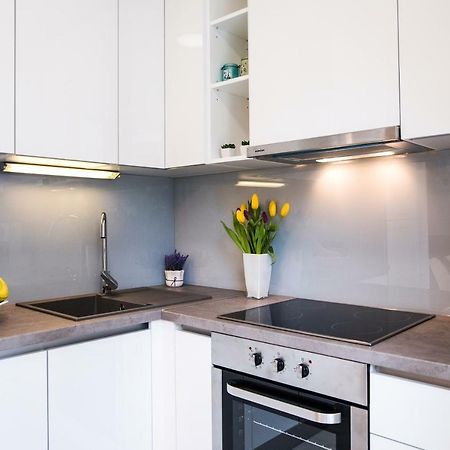 L&L Apartments สปลิท ภายนอก รูปภาพ