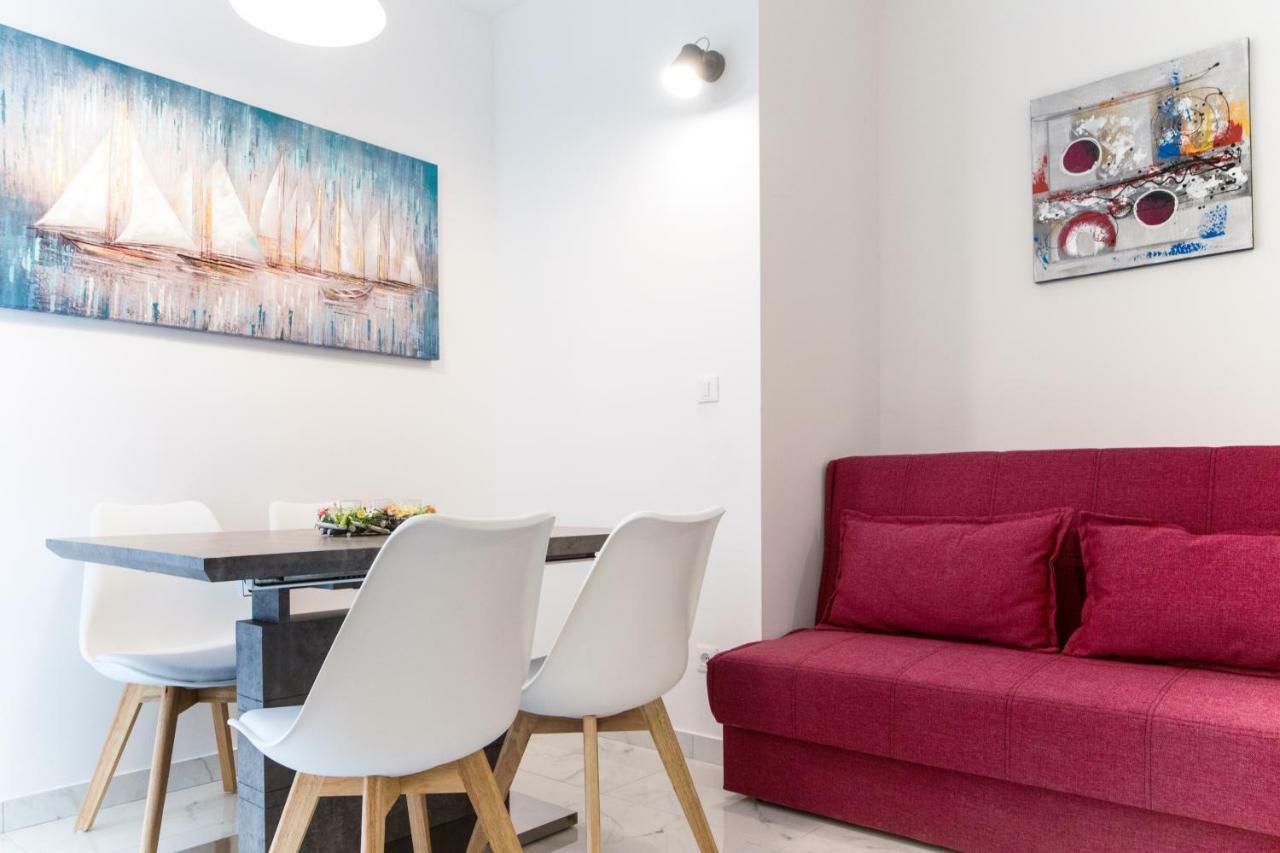 L&L Apartments สปลิท ภายนอก รูปภาพ
