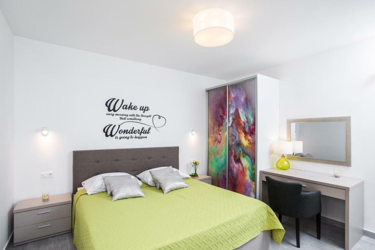 L&L Apartments สปลิท ภายนอก รูปภาพ